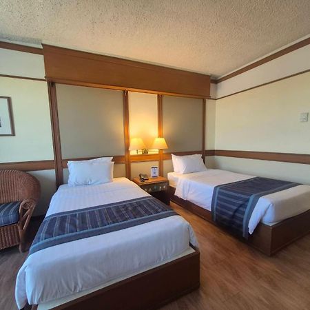 Cholchan Pattaya Beach Resort - Sha Extra Plus Extérieur photo