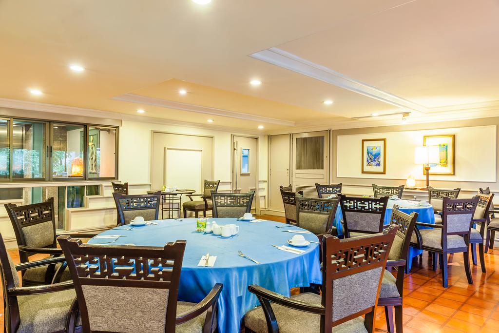 Cholchan Pattaya Beach Resort - Sha Extra Plus Extérieur photo The restaurant